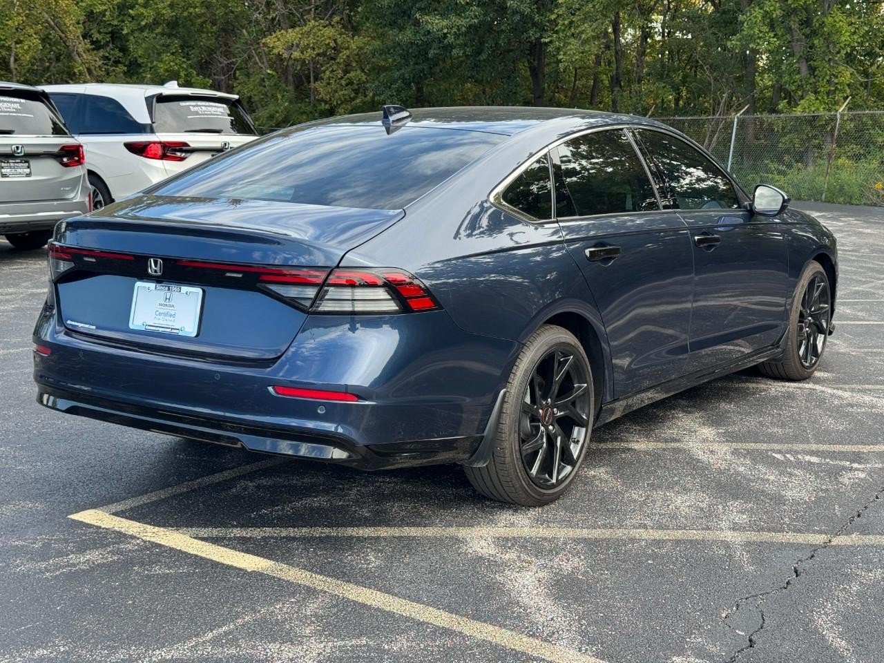 Used 2025 Honda Accord Touring image 4