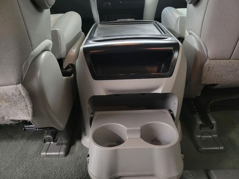 Used 2015 Toyota Sienna XLE FWD image 22
