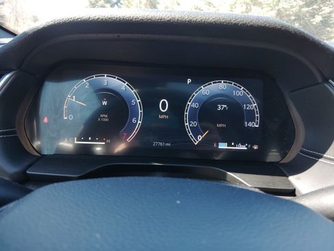 Certified 2024 Jeep Grand Cherokee Altitude image 14