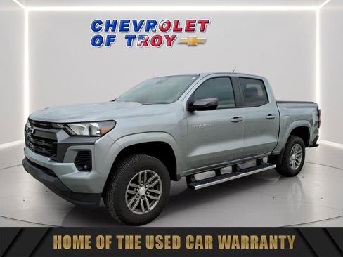 Used 2023 Chevrolet Colorado LT w/ LT Convenience Package II image 4