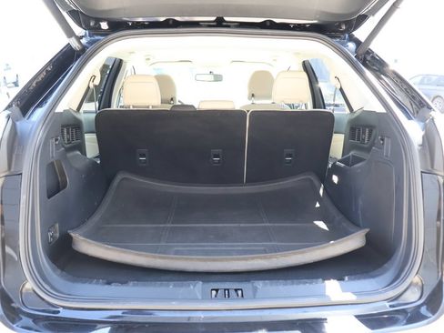 Used 2017 Ford Edge Titanium w/ Technology Package AWD/4WD image 13