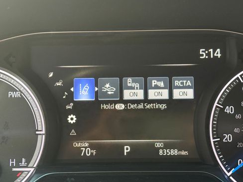 Used 2023 Toyota Venza XLE AWD/4WD image 21