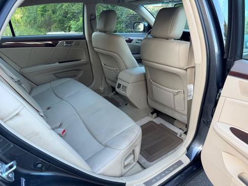 Used 2010 Toyota Avalon Limited FWD image 15