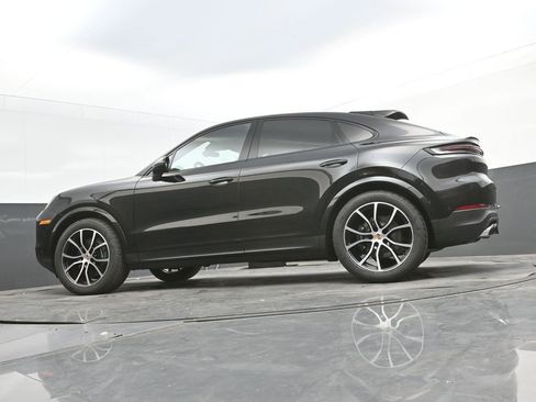 New 2026 Porsche Cayenne Coupe image 37
