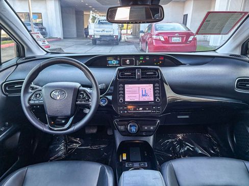Certified 2022 Toyota Prius XLE w/ Advanced Technology Package FWD image 15
