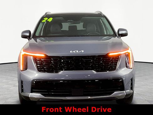 Used 2024 Kia Sorento S w/ Panoramic Sunroof Package FWD image 2