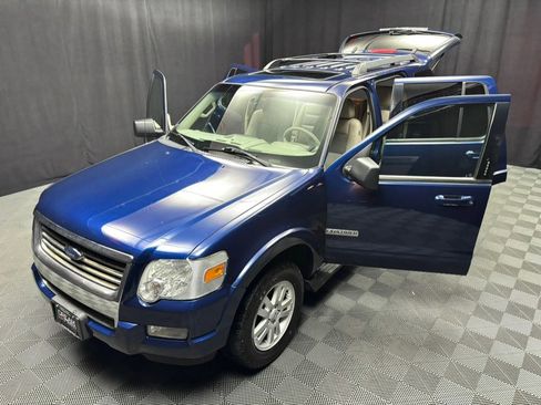 Used 2007 Ford Explorer XLT AWD/4WD image 18