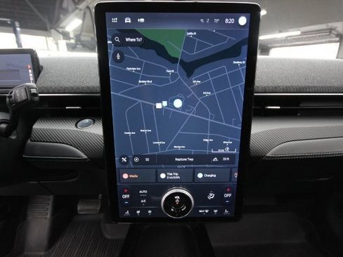 Used 2021 Ford Mustang Mach-E Premium image 17