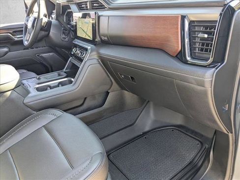 Used 2024 GMC Sierra 2500 Denali w/ Denali Reserve Package image 22