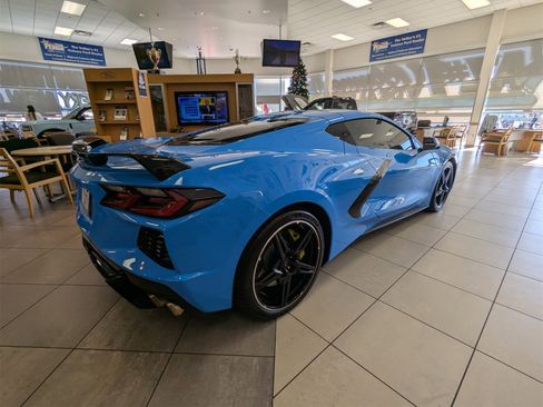 Used 2023 Chevrolet Corvette Stingray Premium Cpe w/ Z51 Performance Package image 5