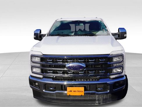 Certified 2023 Ford F350 Lariat w/ Chrome Package image 13