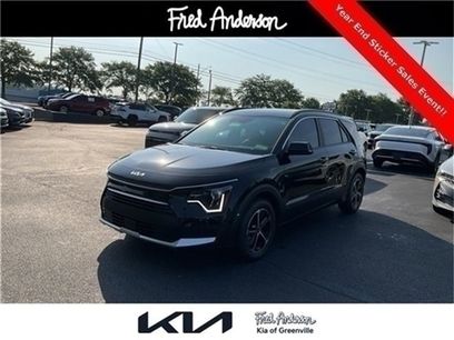 New 2025 Kia Niro EX