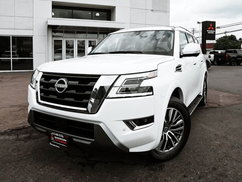 Used 2023 Nissan Armada SL w/ Captain's Chairs Package AWD/4WD image 56