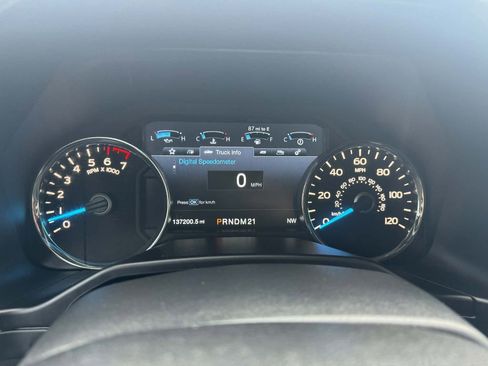 Used 2016 Ford F150 Lariat w/ Equipment Group 502A Luxury image 26