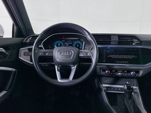 Used 2023 Audi Q3 2.0T Premium image 16