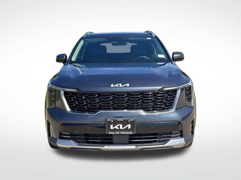 Certified 2025 Kia Sorento EX w/ Panoramic Sunroof Package FWD image 10