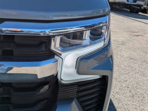 Used 2023 Chevrolet Silverado 1500 LT AWD/4WD image 10