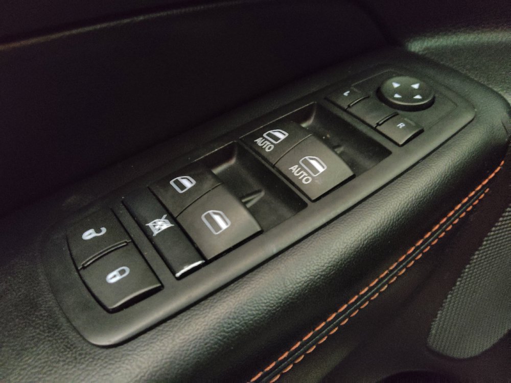 Used 2016 Jeep Grand Cherokee Laredo 75th Anniversary RWD image 27