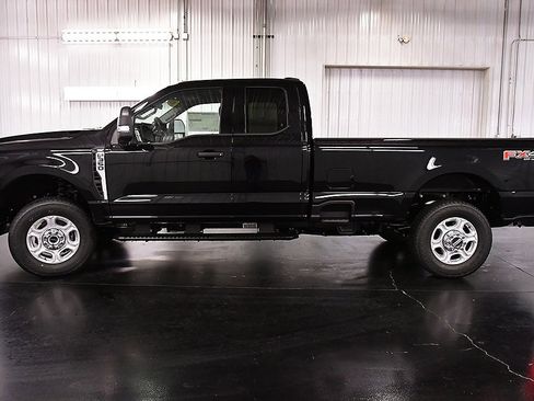New 2026 Ford F350 XLT w/ 360-Degree Camera Package image 4