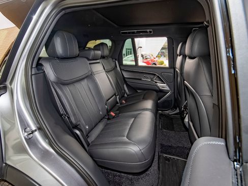 New 2026 Land Rover Range Rover SE AWD/4WD image 47