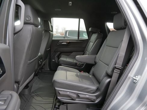 Used 2026 Chevrolet Tahoe LT w/ Comfort Package image 18