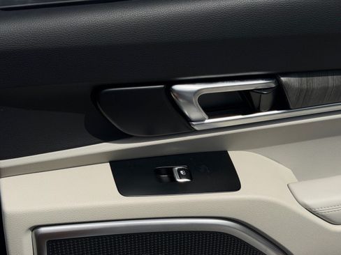 Certified 2024 Kia Telluride EX FWD image 19