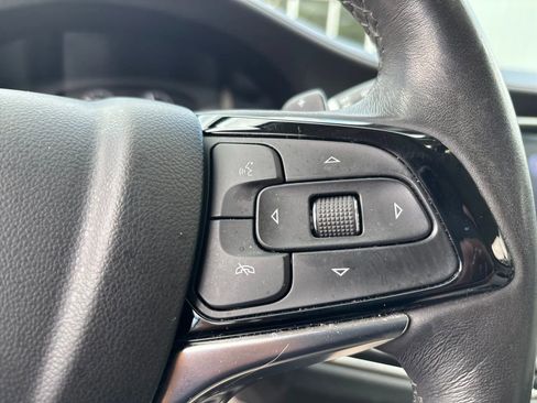 Used 2023 Buick Enclave Essence w/ Experience Buick Package FWD image 17