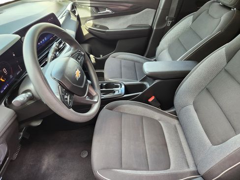 Used 2025 Chevrolet TrailBlazer LT AWD/4WD image 14