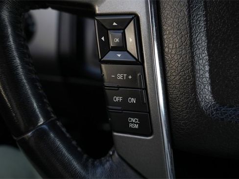 Used 2017 Ford Expedition Platinum image 13