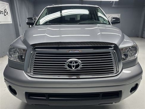 Used 2011 Toyota Tundra Limited w/ Memory Pkg AWD/4WD image 9