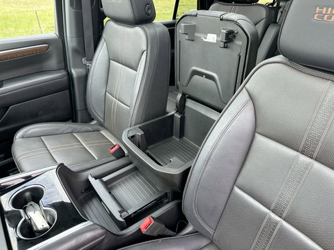 Used 2025 Chevrolet Tahoe High Country w/ Sun And Tow Package AWD/4WD image 23
