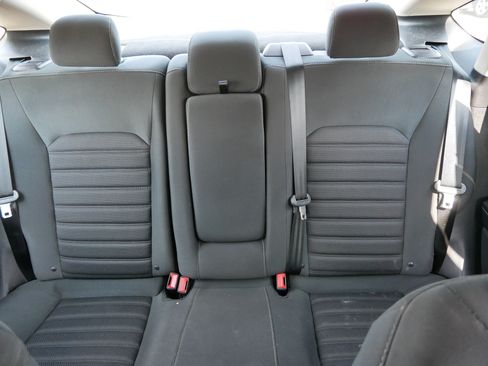 Used 2019 Ford Fusion SE AWD/4WD image 13