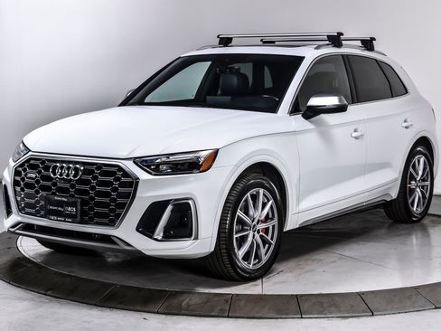 Used 2023 Audi SQ5 Premium Plus w/ Premium Plus Package AWD/4WD image 2