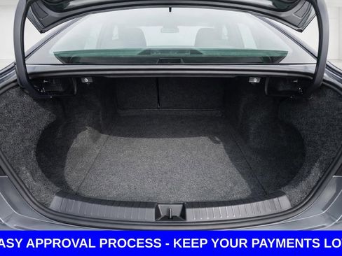 Used 2024 Volkswagen Jetta SE FWD image 17