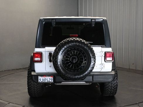Used 2019 Jeep Wrangler Unlimited Sport S AWD/4WD image 6
