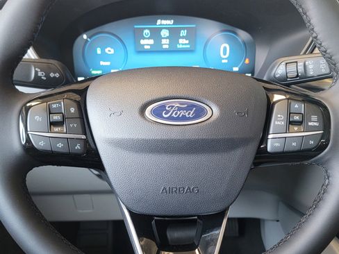 New 2024 Ford Escape SE w/ PHEV Premium Package FWD image 25