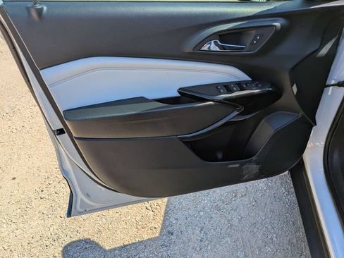 New 2026 Chevrolet Trax LT w/ Driver Confidence Package FWD image 8