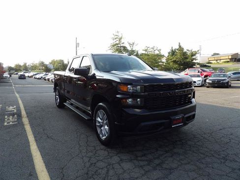 Used 2020 Chevrolet Silverado 1500 Custom w/ Custom Value Package image 2