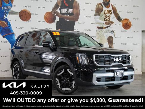 Used 2025 Kia Telluride S AWD/4WD image 1
