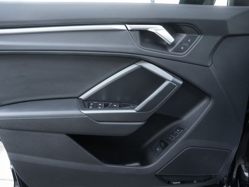 Certified 2023 Audi Q3 2.0T Premium Plus w/ Premium Plus Package image 19