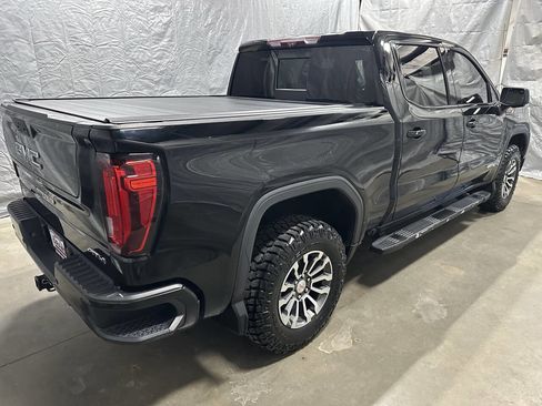 Used 2020 GMC Sierra 1500 AT4 w/ AT4 Premium Package image 5
