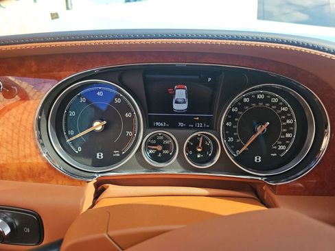 Used 2016 Bentley Flying Spur W12 image 4