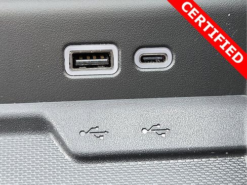 Used 2025 Chevrolet Suburban RST w/ RST Capability Package image 18