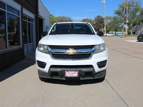 Used 2018 Chevrolet Colorado W/T w/ WT Convenience Package image 3