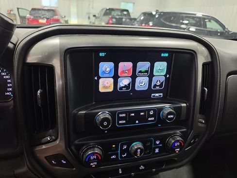 Used 2018 Chevrolet Silverado 1500 LTZ w/ Sport Package AWD/4WD image 8