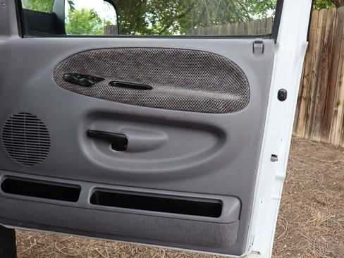 Used 1999 Dodge Ram 2500 Truck 4x4 Quad Cab image 25