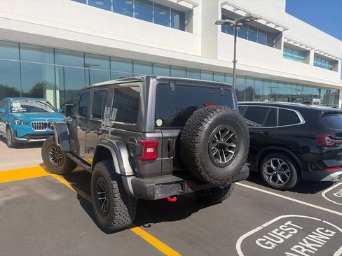 Used 2025 Jeep Wrangler Unlimited Rubicon AWD/4WD image 8