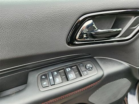 Used 2025 Dodge Durango R/T w/ Trailer Tow Group IV image 7