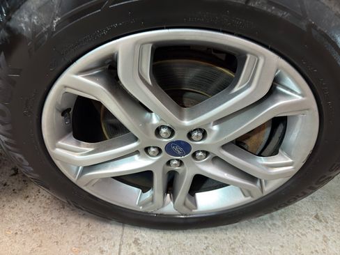 Used 2016 Ford Edge Titanium w/ Equipment Group 301A image 36