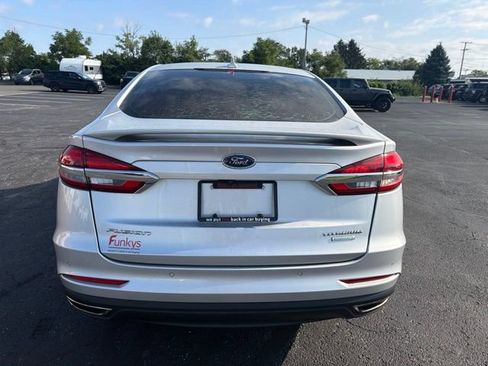 Used 2019 Ford Fusion Titanium FWD image 6